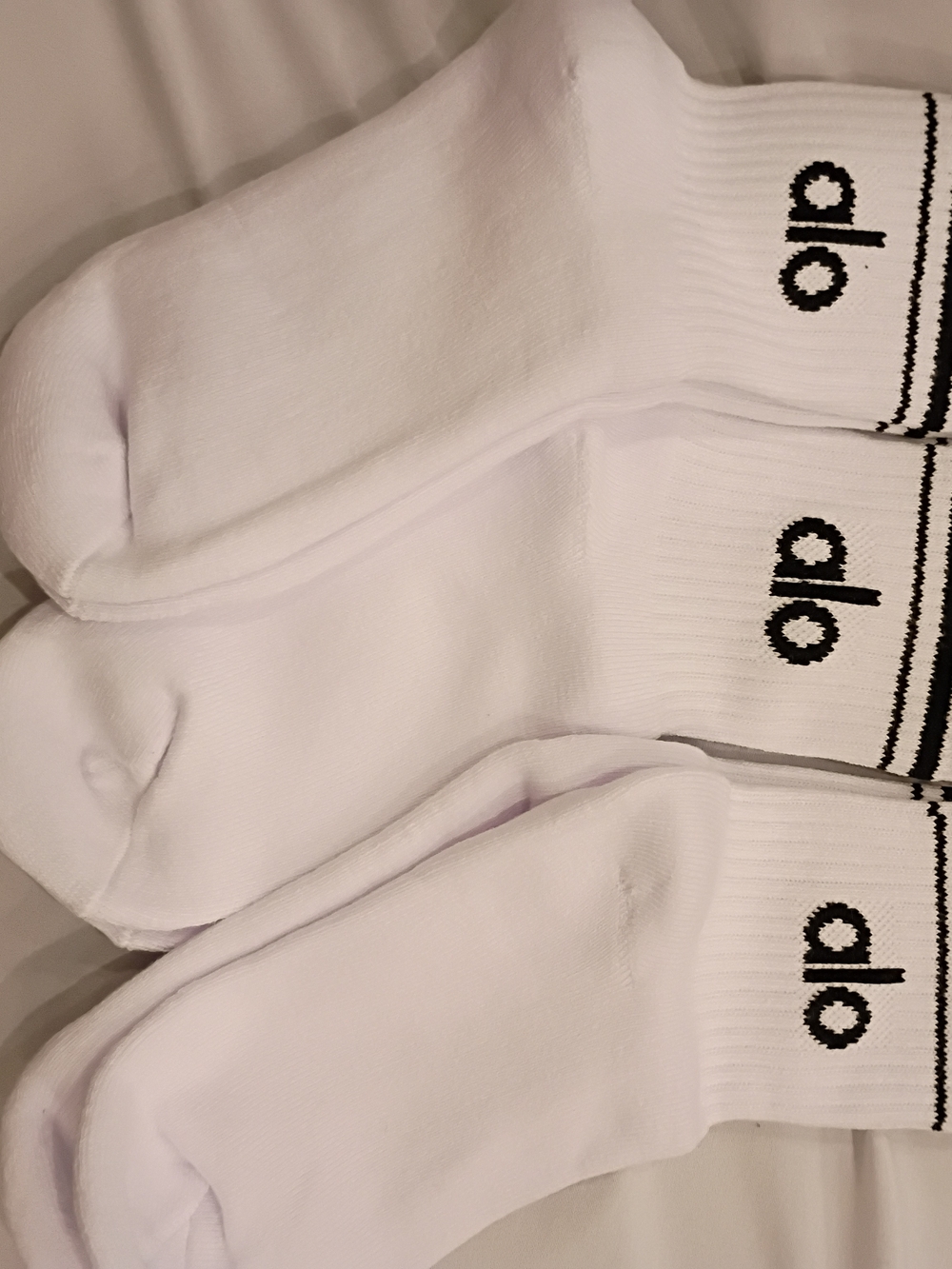 ALO Yoga White Half Crew Socks with Black Logo - 3-Pack